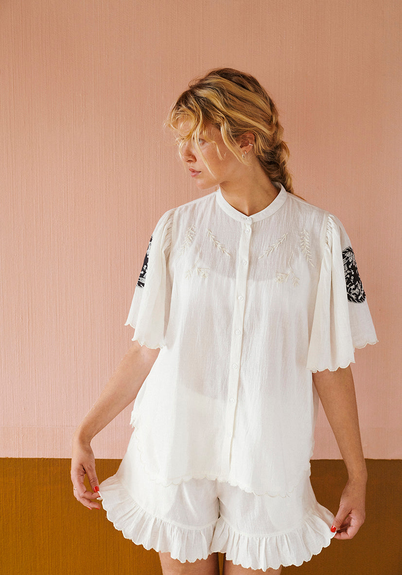 HABIBA PATTIE SHORTS W. FRILL Shorts VANILLA